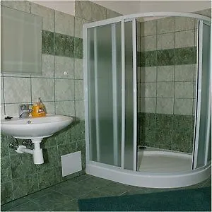 Hostel Hyde Park Μπρατισλάβα